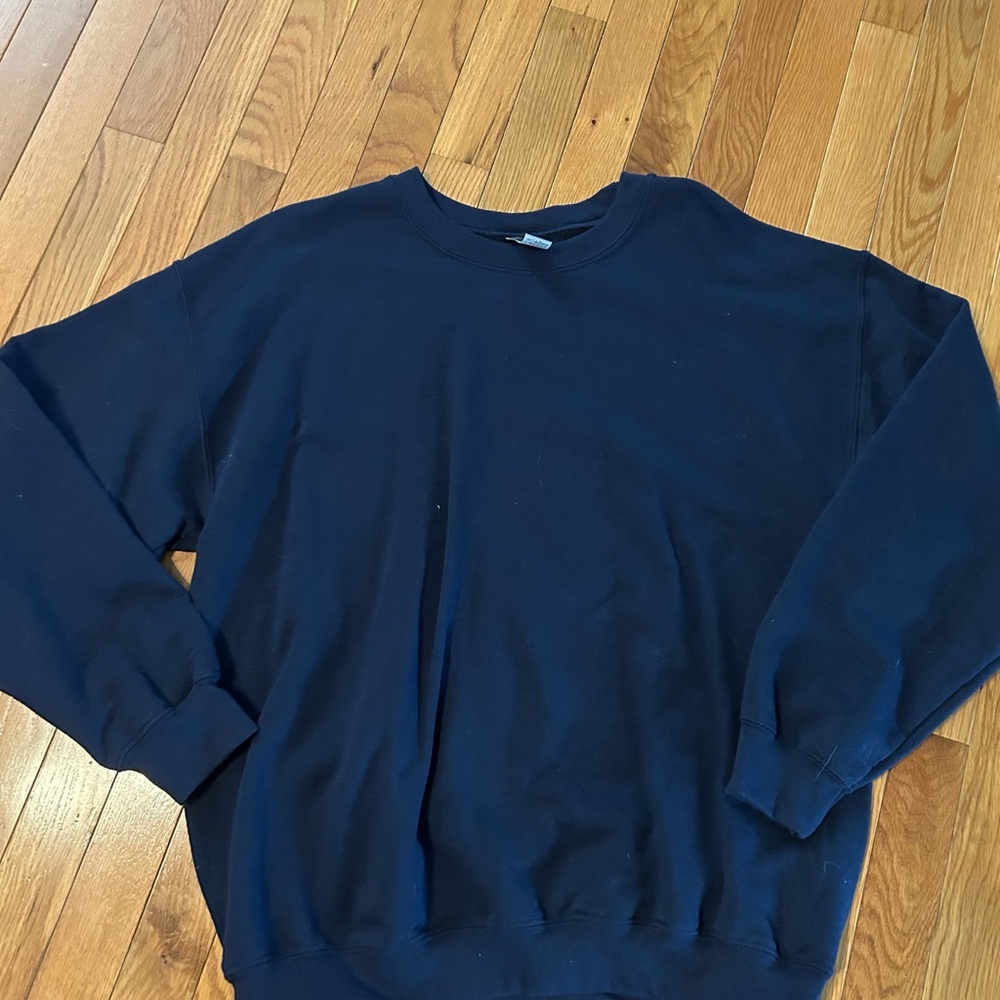 Gildan Navy Blue Crewneck Sweater Relaxed Fit